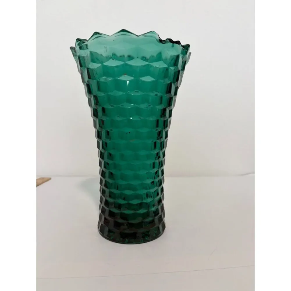 Green heavy crystal cut glass vase 10" - Picture 1 of 7